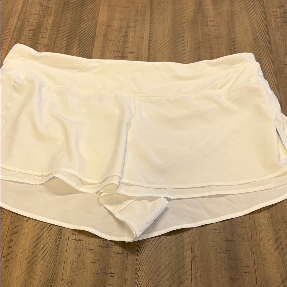 545 CALIA by Carrie Underwood White Skorts